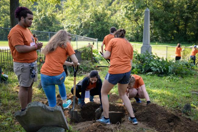 University honors students and community with National Volunteer Week